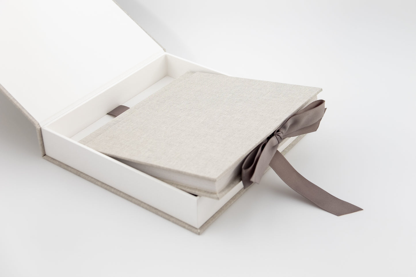 ADHESIVE ALBUM | 8x8" Assembled With Prints